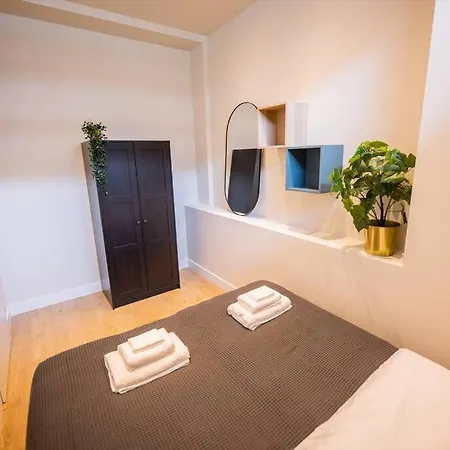 Delightful 2 Bedroom Serviced 54m2 -mst40d- * Roterdão