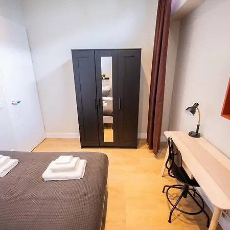 Casa de Férias Delightful 2 Bedroom Serviced 54m2 -mst40d- *