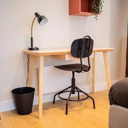 Delightful 2 Bedroom Serviced 54m2 -mst40d- *